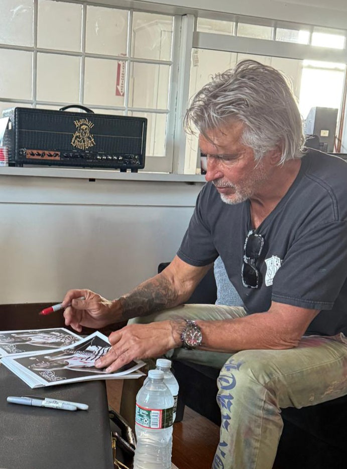 George Lynch signed 8 x 10